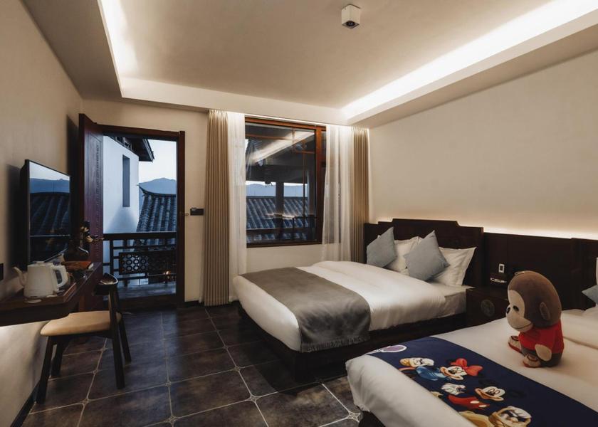 Yunnan Lijiang Family Room with Garden View