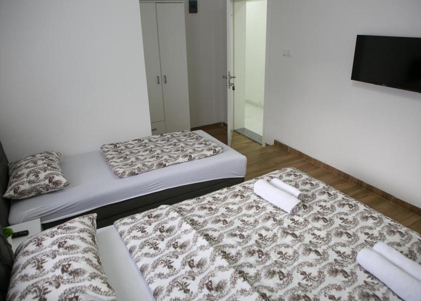 Federation of Bosnia and Herzegovina Konjic Triple Room with Private Bathroom