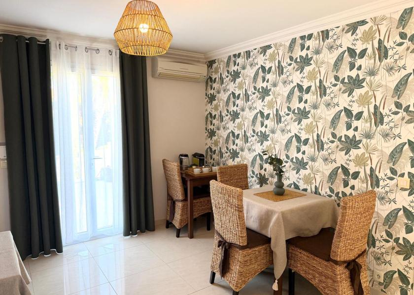Provence-Alpes-Côte d'Azur Mougins 