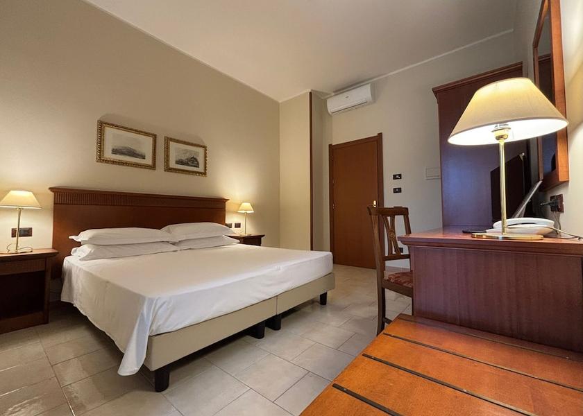Campania Marigliano Room