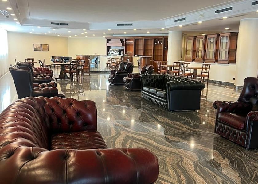 Campania Marigliano Bar (on property)