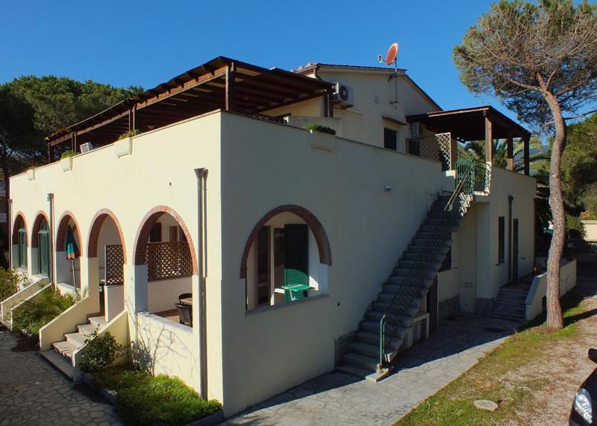 Tuscany Campo nell'Elba Entrance