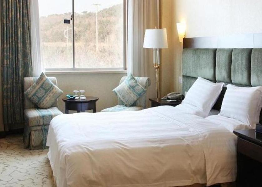 Shandong Weihai Twin Sea View Room