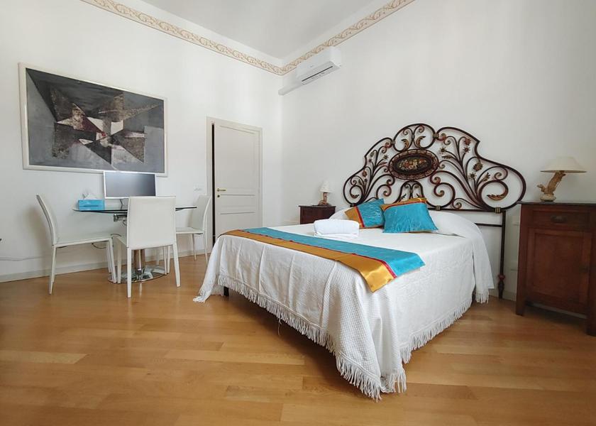 Tuscany Pisa Double Room with Private Bathroom