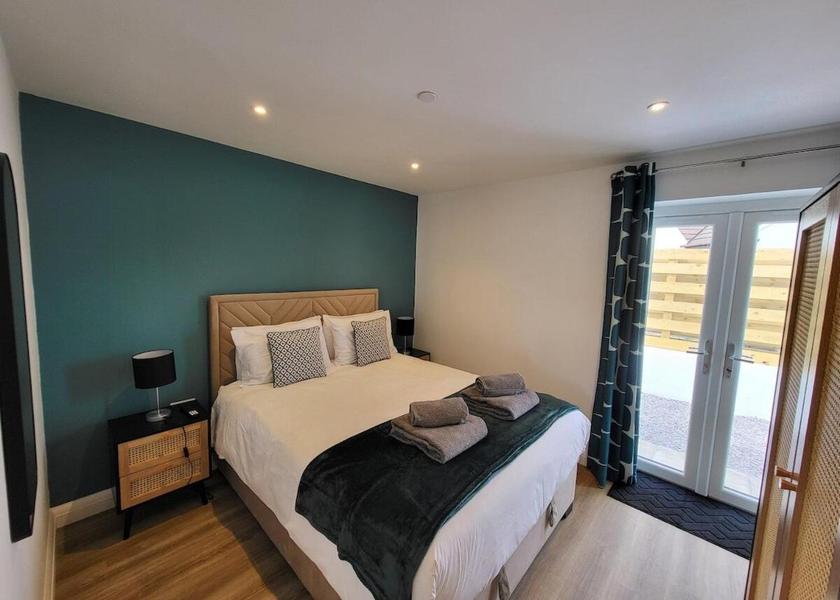 Wales Kilgetty Two-Bedroom Cottage