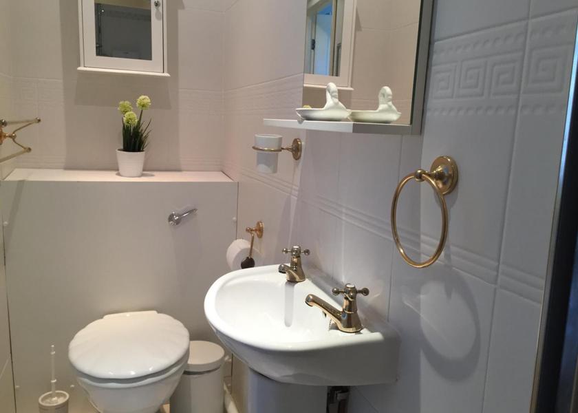 England Whitley Bay Family Room with ensuite