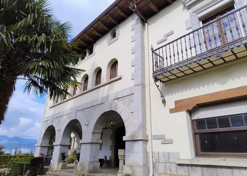 Basque Country Valle de Carranza Exterior view