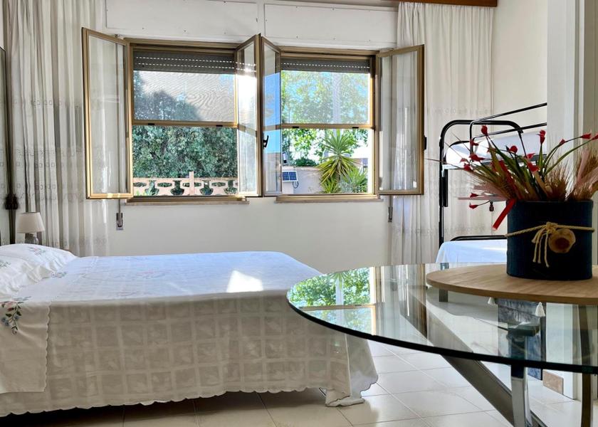 Sardinia Cabras Bed