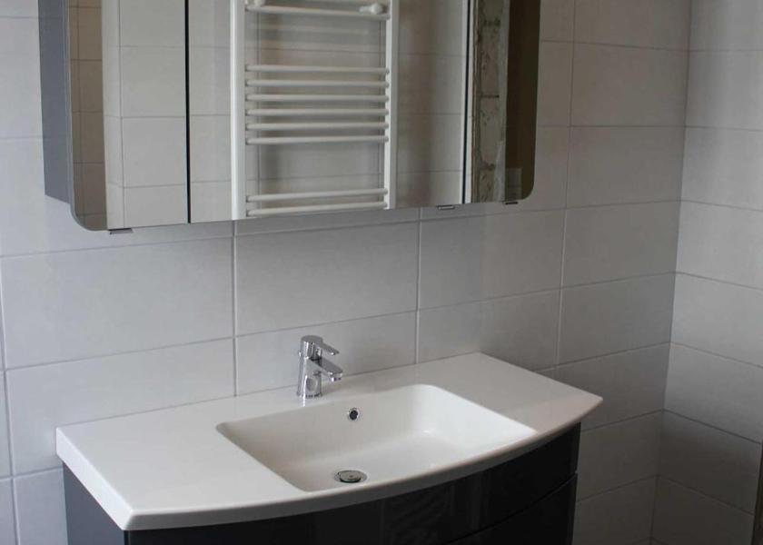 Lower Saxony Wittmund Two-Bedroom Apartment with Shower 