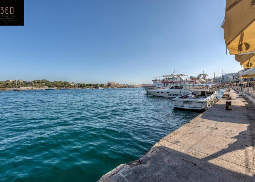 Central Region Sliema Surrounding environment