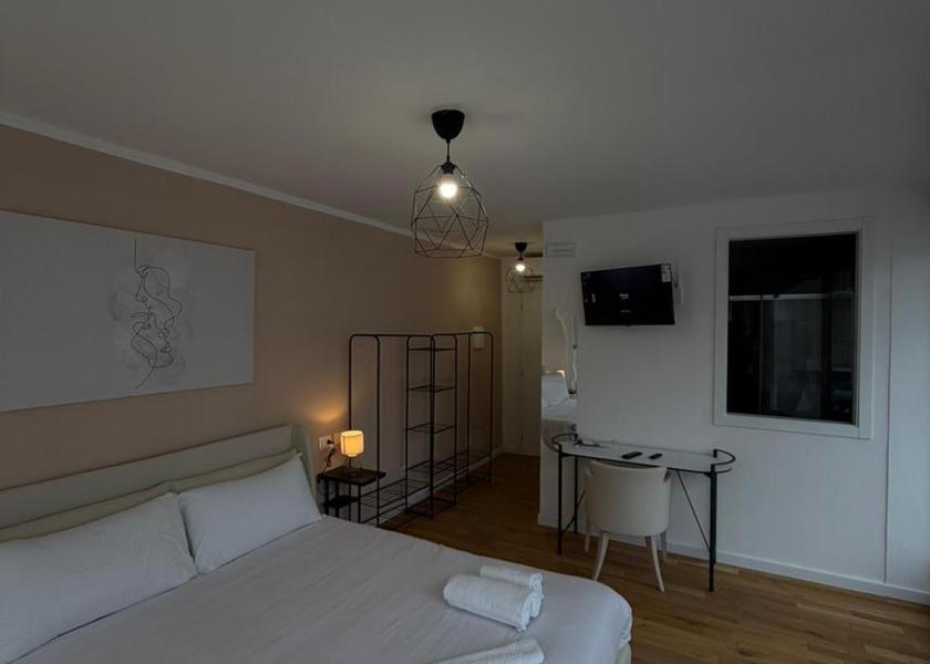 Abruzzo Castel di Sangro Double Room with Private Bathroom