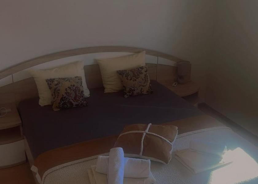 Zadar Vir Two-Bedroom Apartment with Balcony