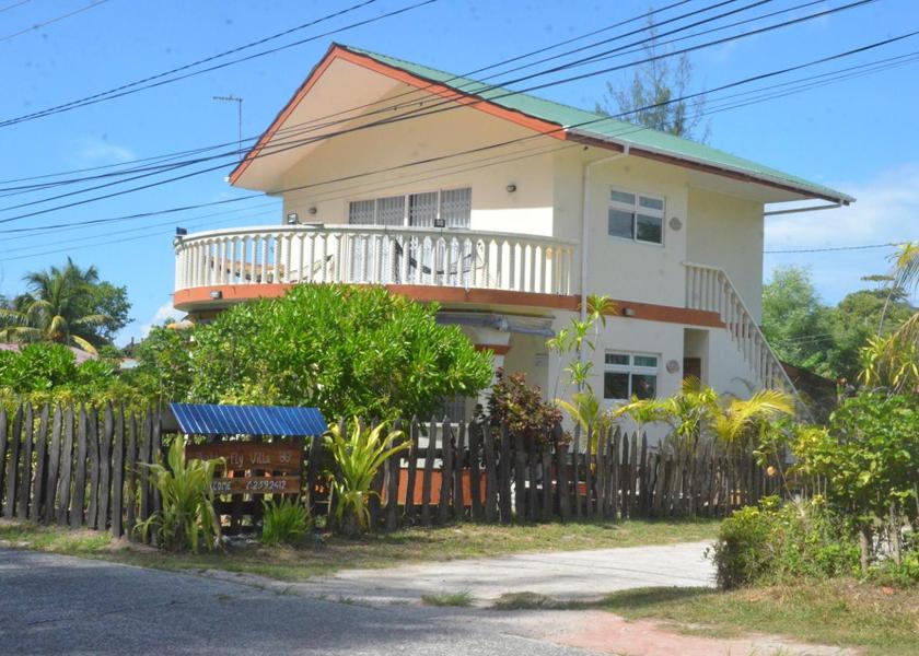  Praslin Island Exterior view