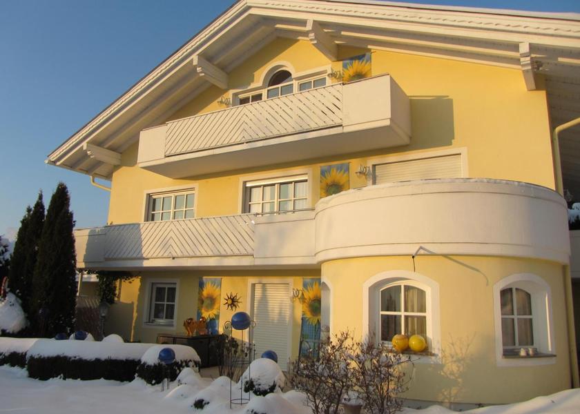 Bavaria Lam Entrance