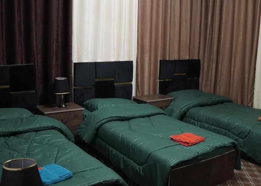 Ma'an Governorate Wadi Musa Economy Triple Room with Shared Bathroom