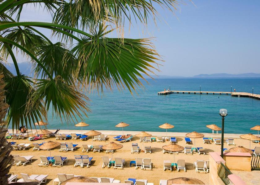 Aydin Kuşadası Beach