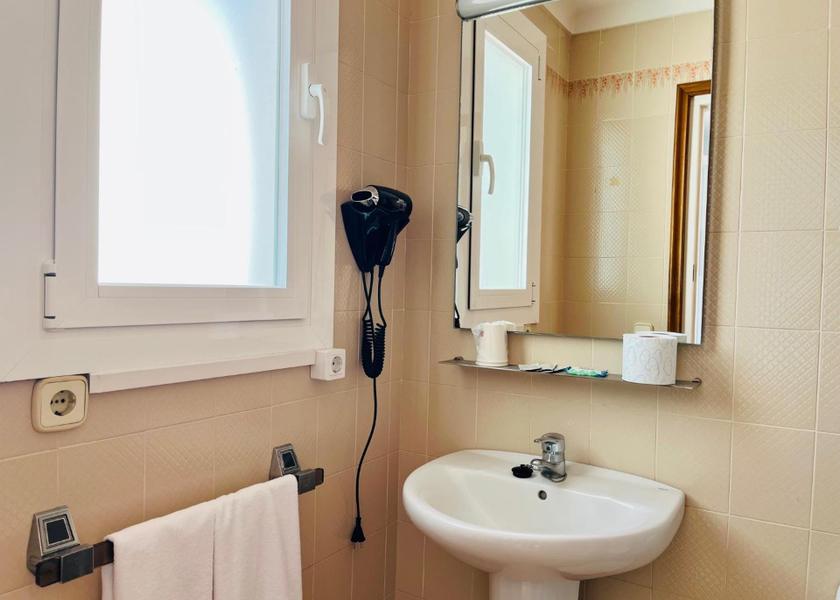Catalonia Port de la Selva Standard Twin Room with Sea View