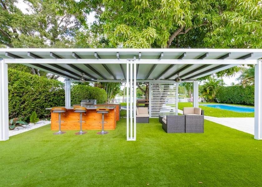 Florida North Miami Beach BBQ/picnic area