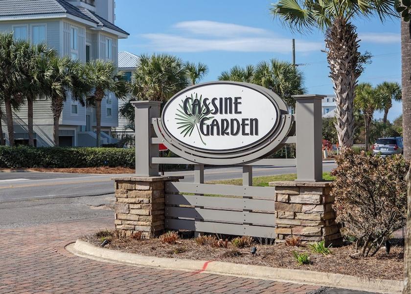 Florida Santa Rosa Beach Property grounds