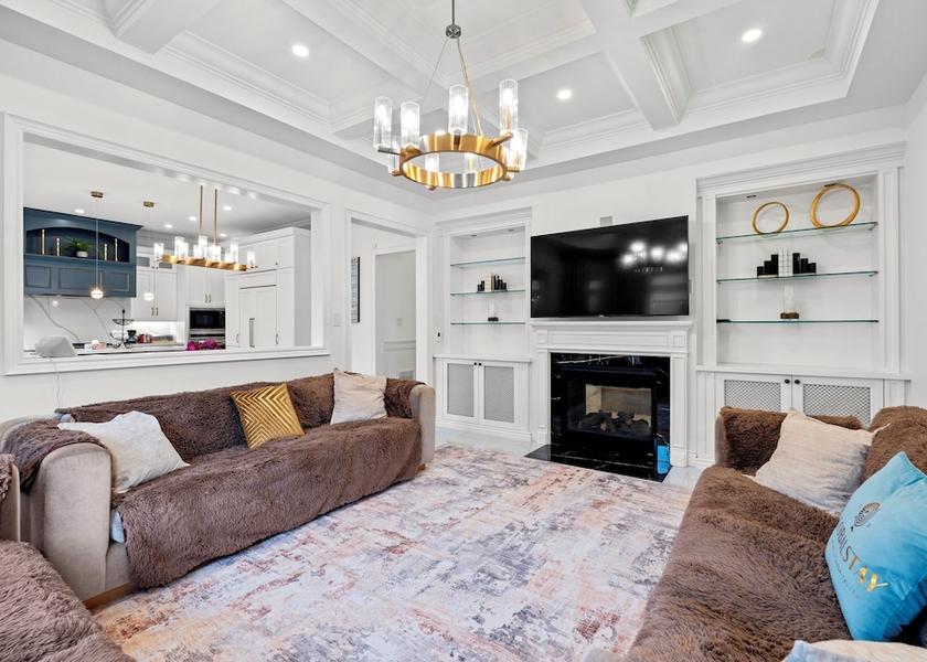 Ontario Vaughan Living area