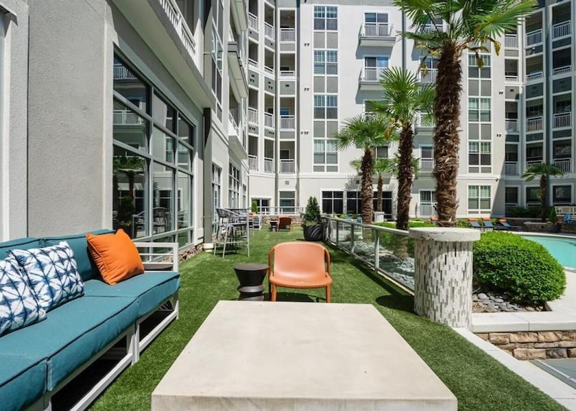 North Carolina Raleigh Courtyard