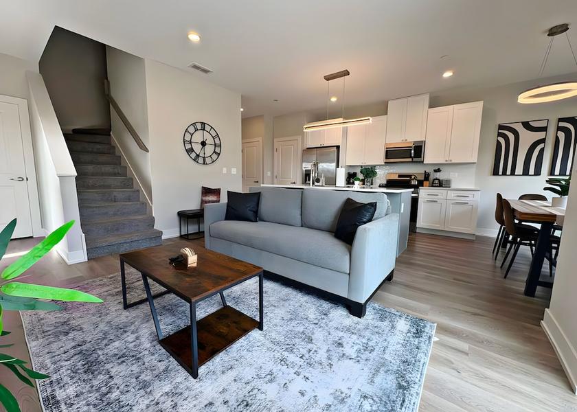 Illinois Warrenville Living area