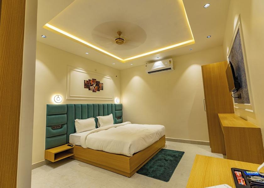 Uttar Pradesh Vrindavan Room