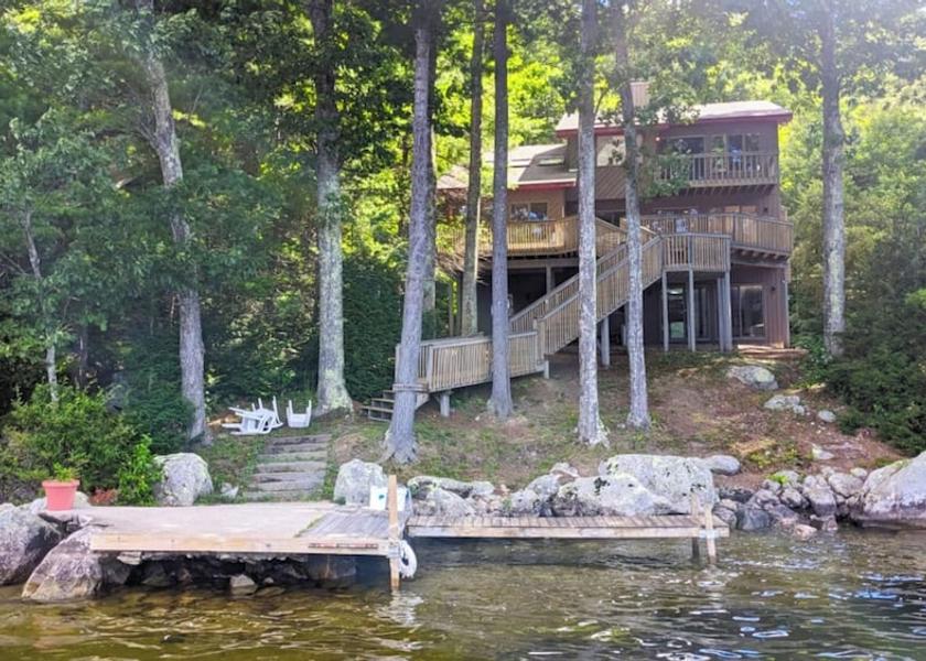 New Hampshire Newbury BBQ/picnic area