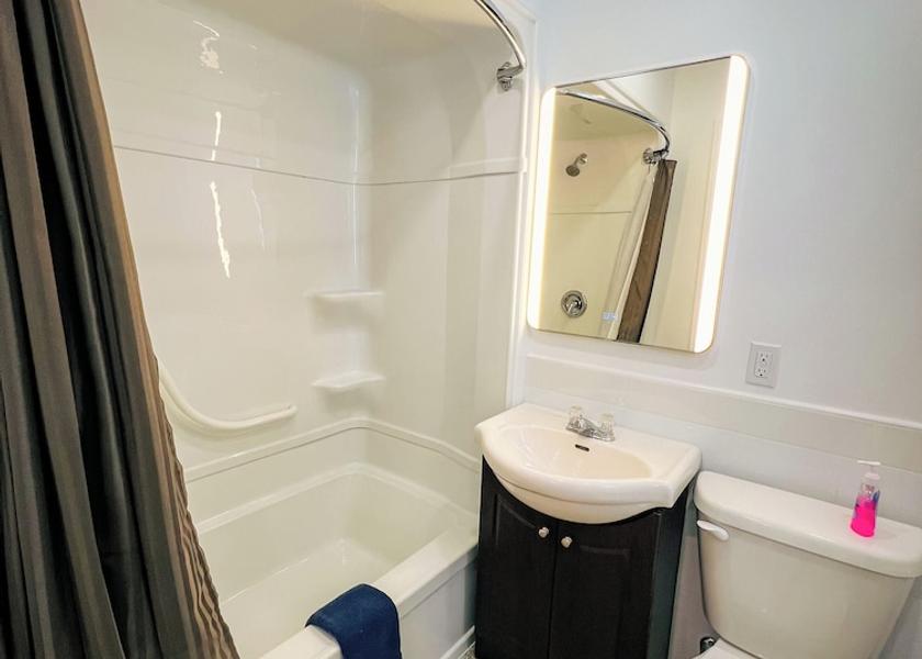 Nova Scotia Pictou Bathroom