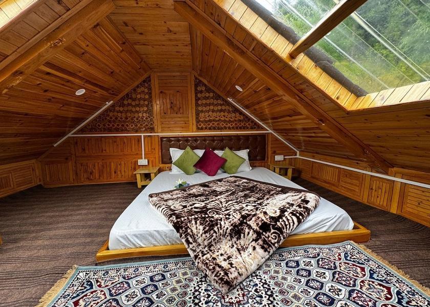 Himachal Pradesh Jibhi Room