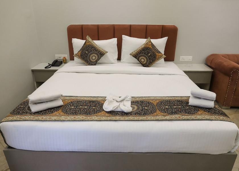 Uttar Pradesh Mughalsarai Room
