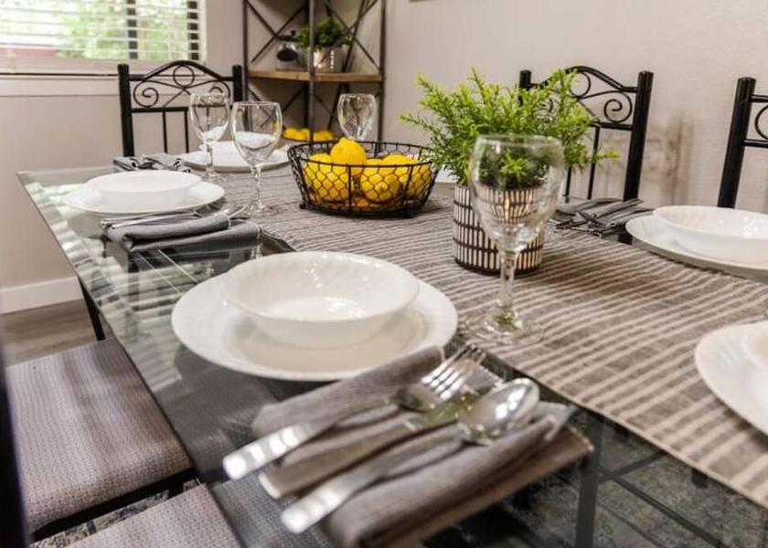 Texas Canyon Lake Dining room