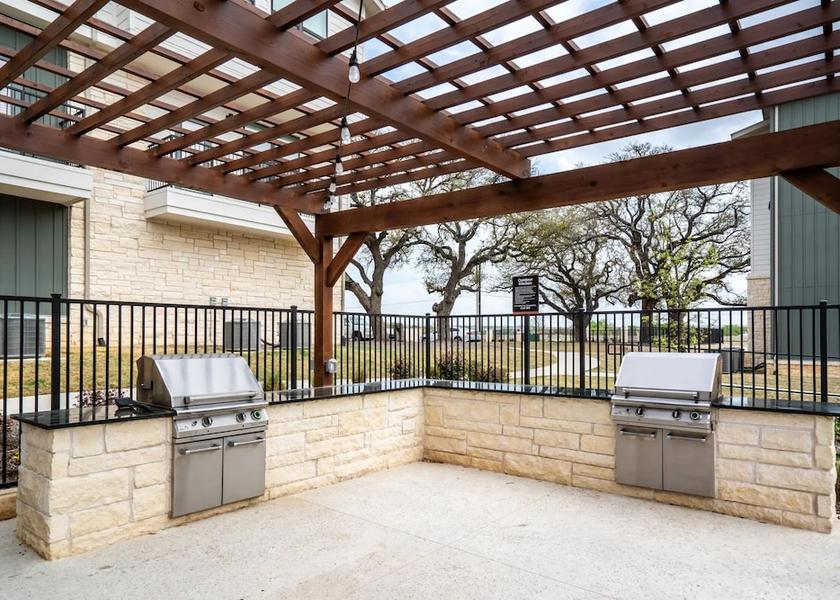 Texas Leander BBQ/picnic area