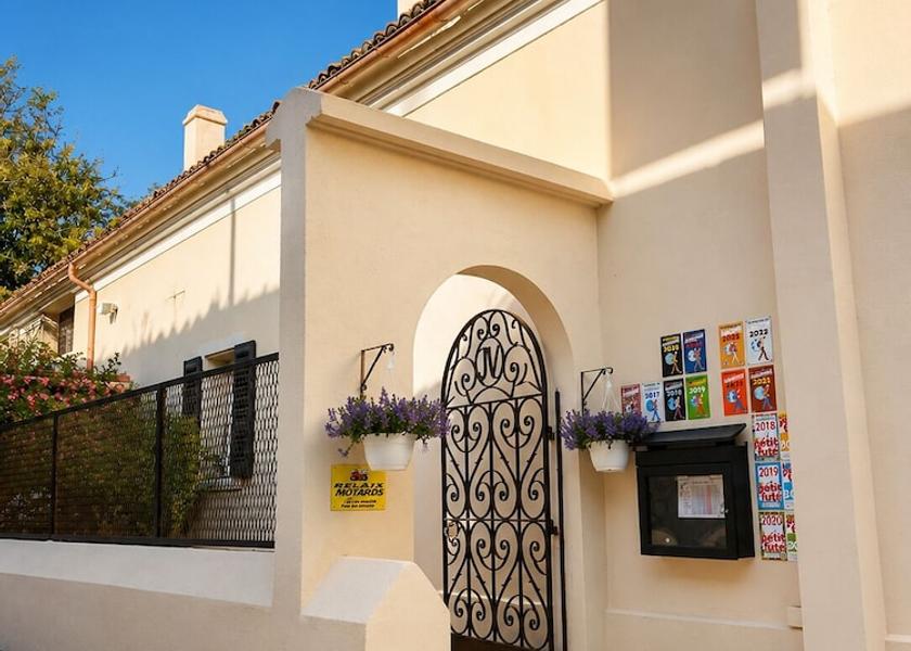 Corsica Olmeto Front of property
