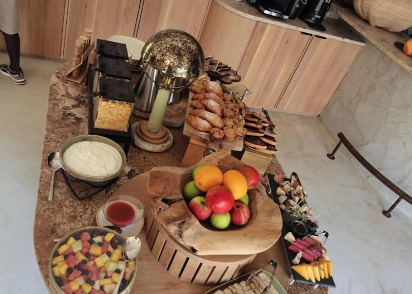 Lusaka Chiawa Breakfast buffet