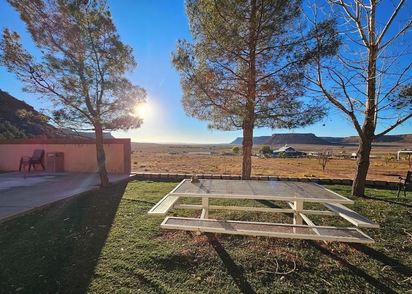 Utah Hurricane Terrace/patio