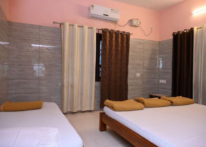 Karnataka Murdeshwar Room