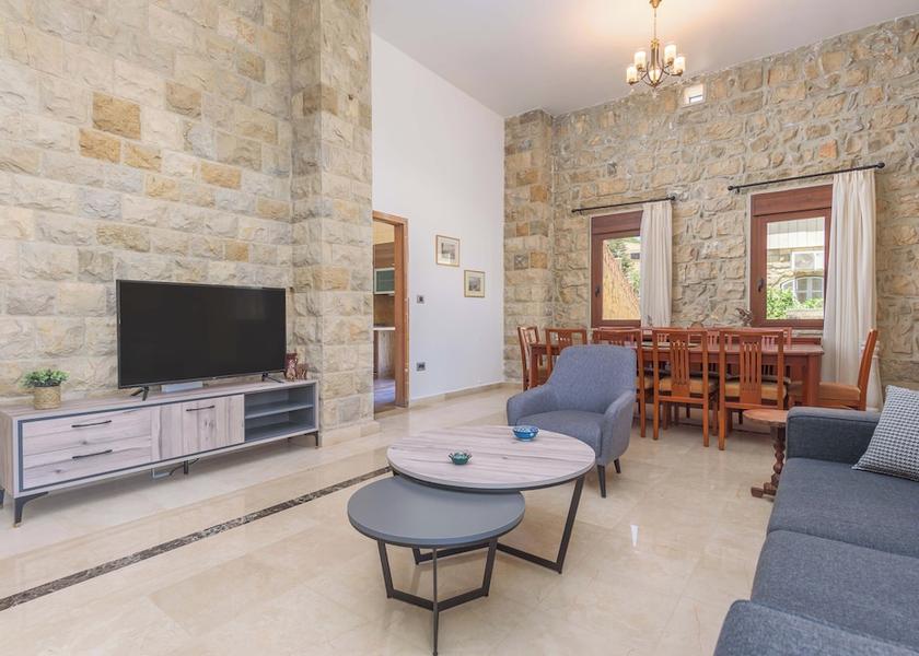 Mount Lebanon Salima Living room