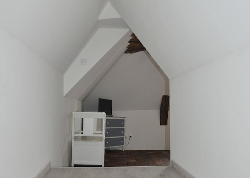 Bourgogne-Franche-Comté Auxerre Room