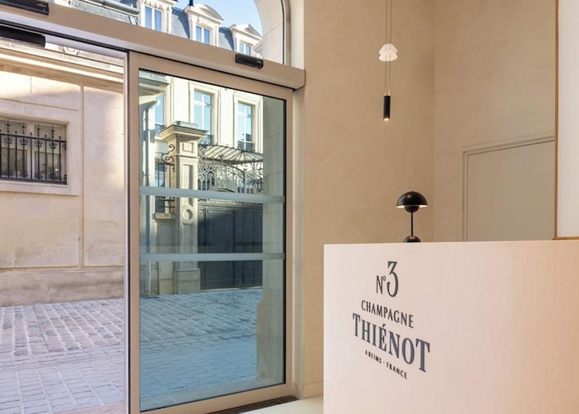 Grand Est Reims Lobby