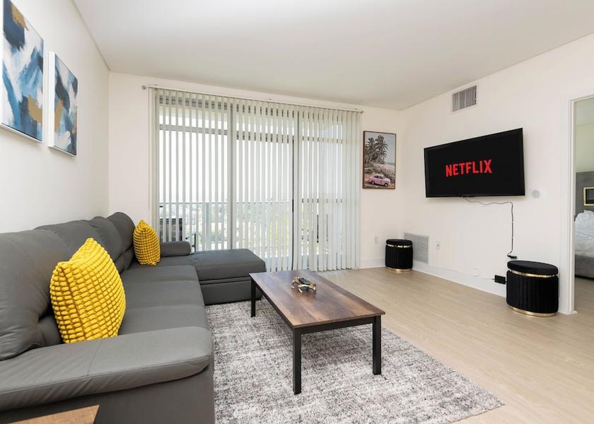 California North Hollywood Living area