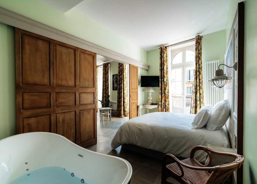 Occitanie Pezenas Room