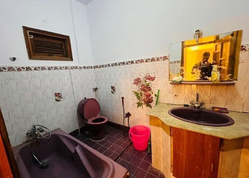 Sindh Karachi Bathroom
