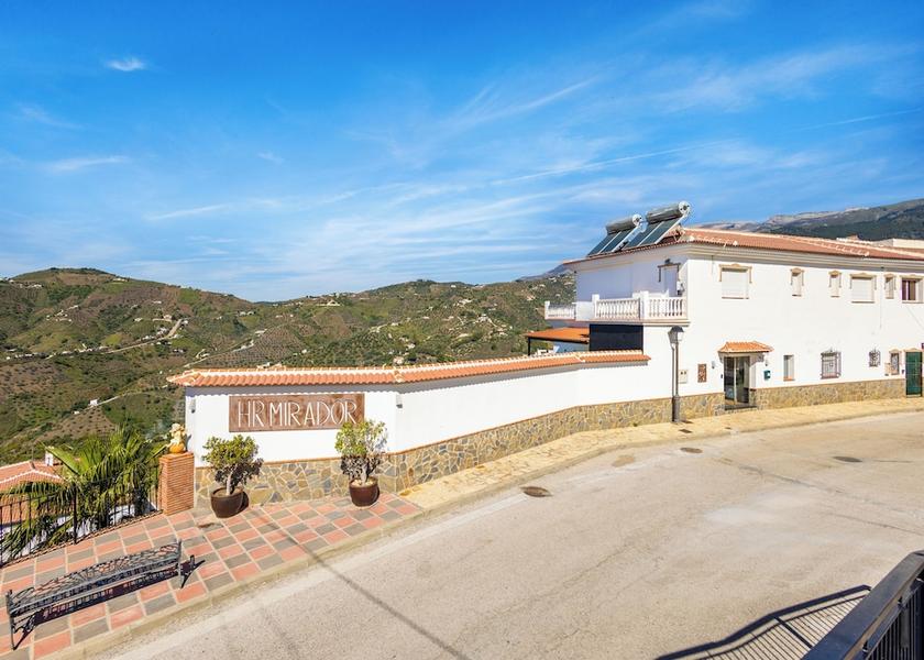Andalusia Canillas de Albaida Exterior