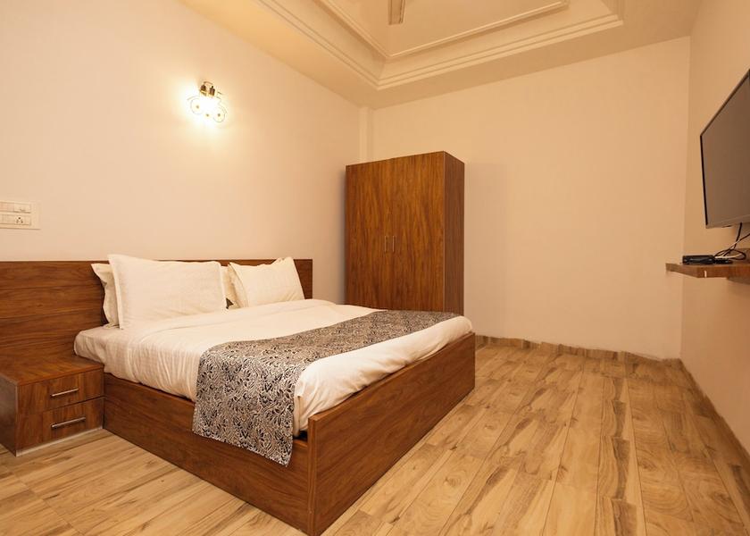 Uttar Pradesh Vrindavan Room