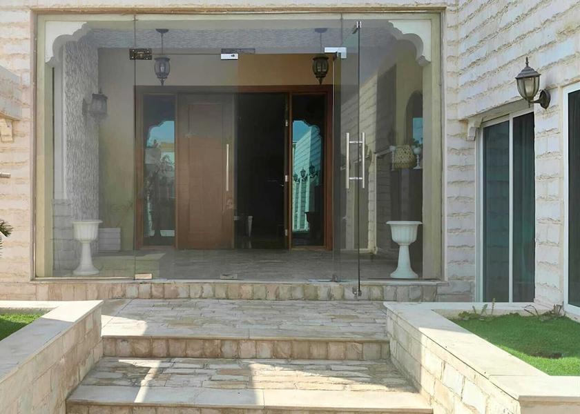  Ajman Exterior detail
