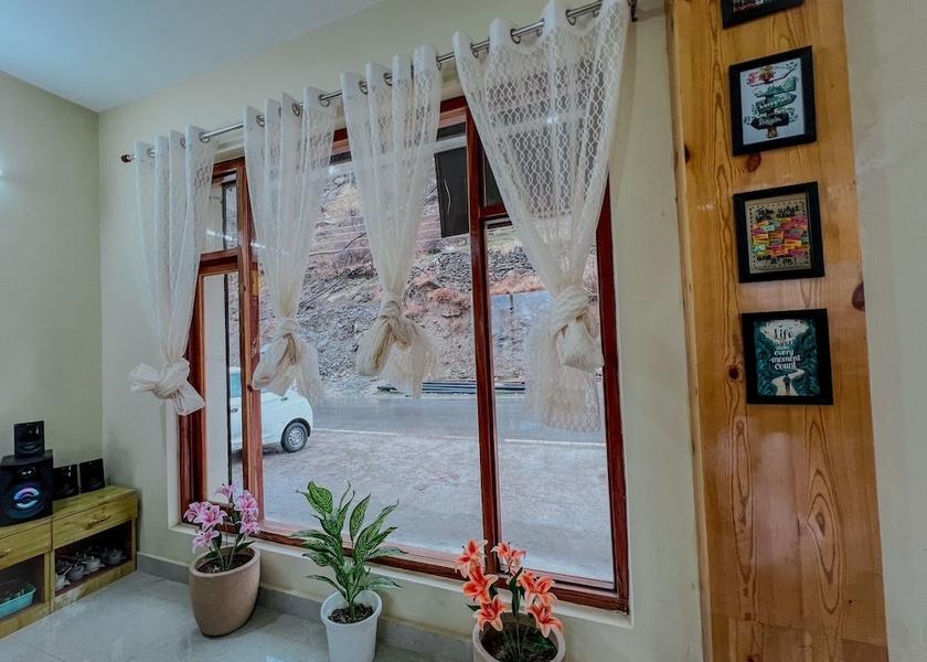 Himachal Pradesh Keylong Front of property