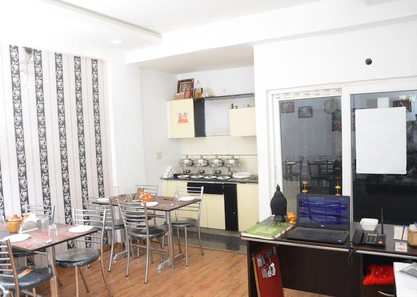 Uttar Pradesh Etah Dining