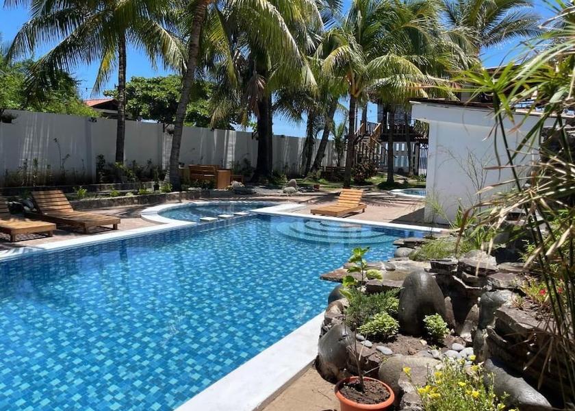  La Libertad Pool