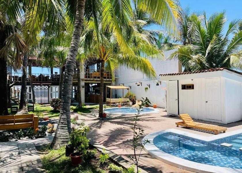  La Libertad Pool